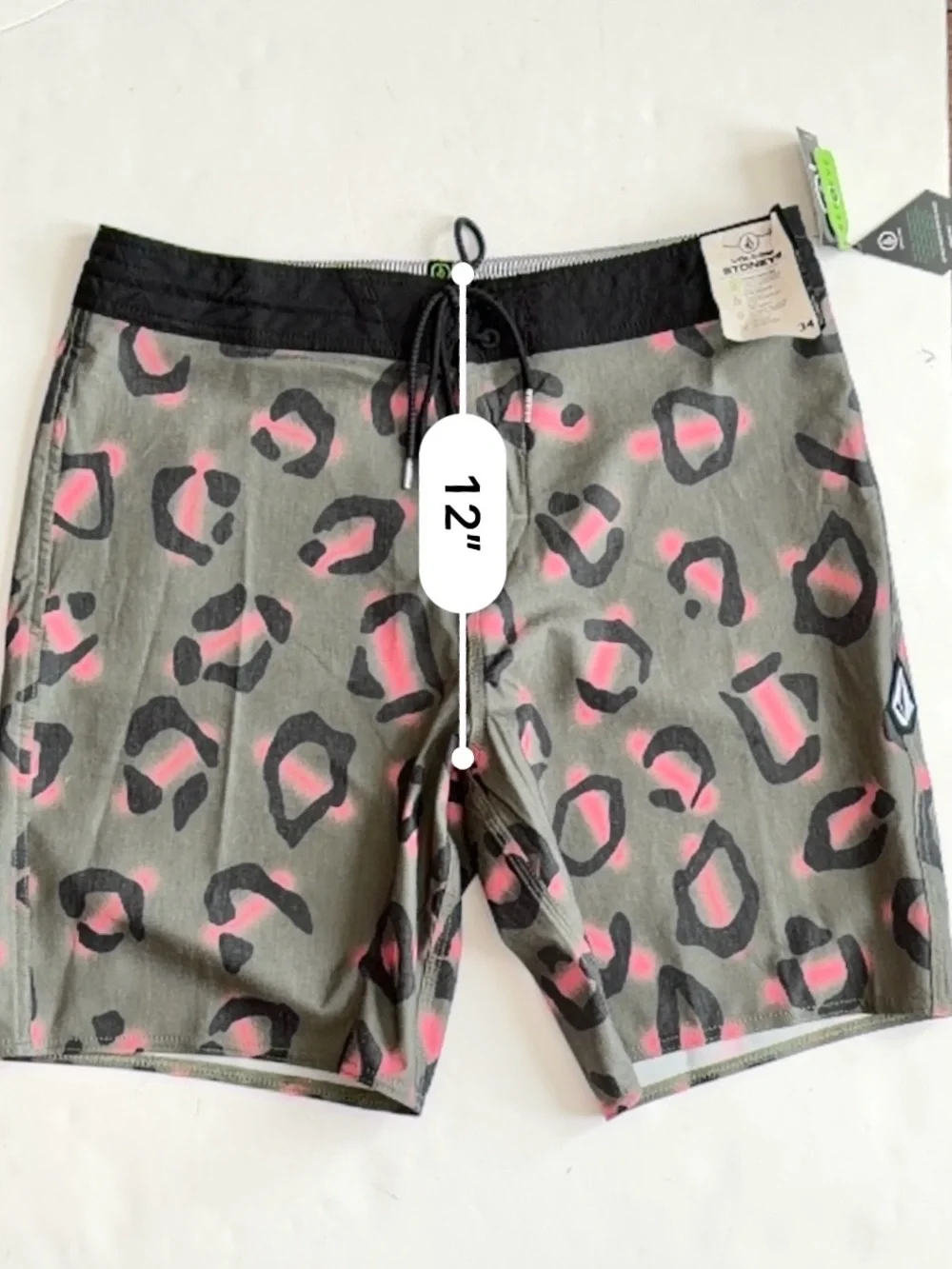 NWT VOLCOM MENS STONE PARTY ANIMALS BOARDSHORTS IN MILITARY Size 34